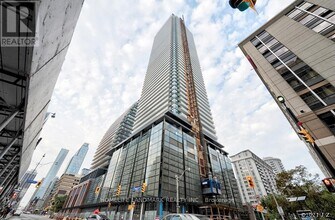 Building Photo - 501 Yonge St