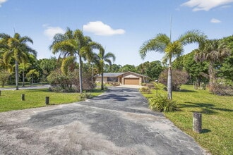 Building Photo - 7107 181st Ct N