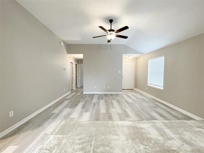 Building Photo - 13960 Buckskin Dr
