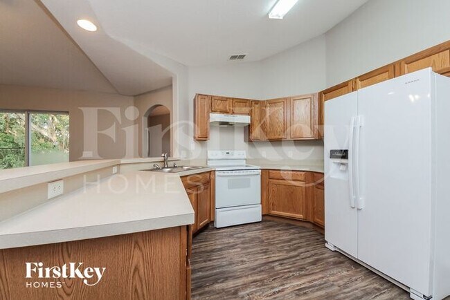 Building Photo - 403 Manitoba Ln