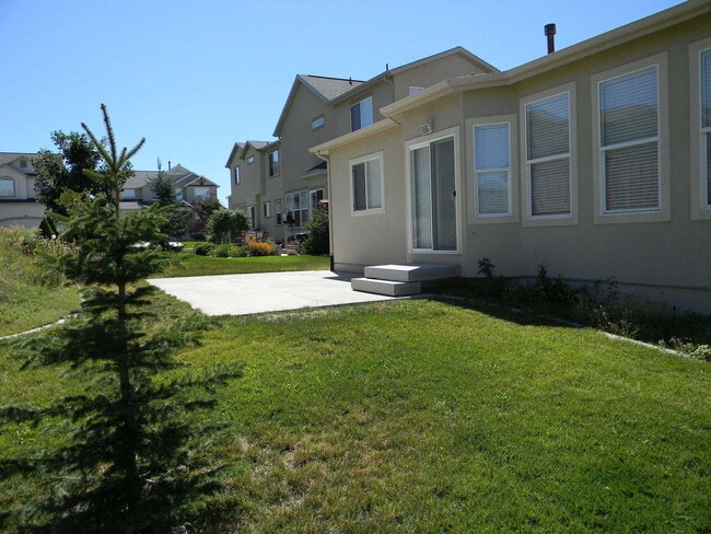 Building Photo - 15135 Auburn Ridge Ln