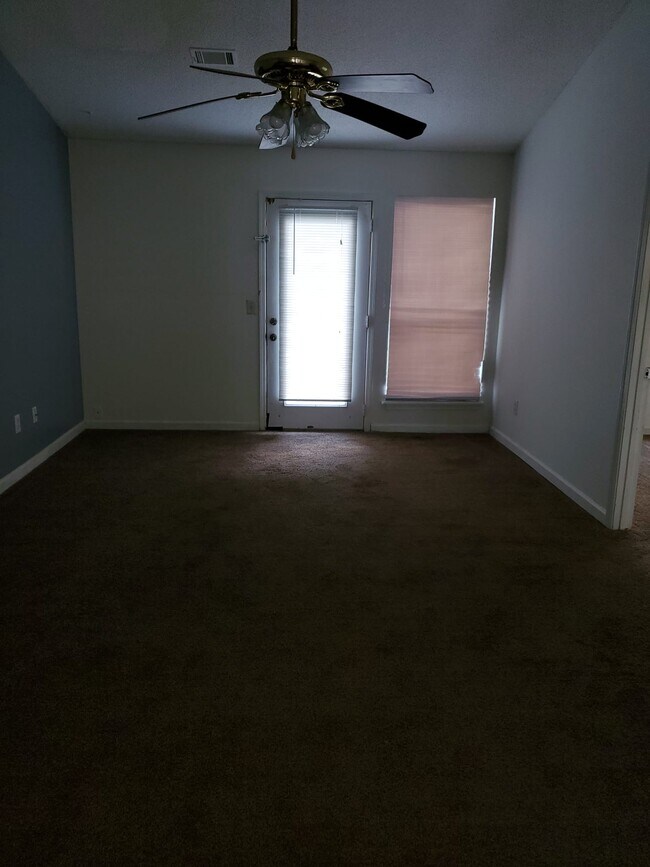 9035 Stoneleigh Ter, Douglasville, GA 30134 Townhome Rentals in