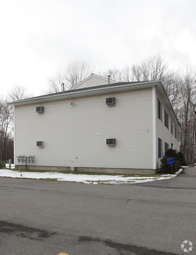 Building Photo - 916 Kings Rd