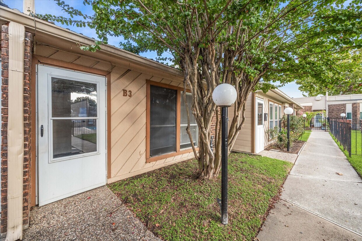 Foto principal - 1014 Graham Dr