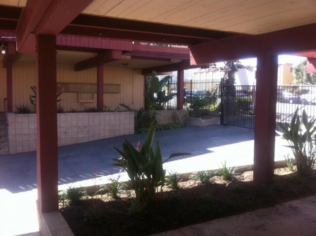 Primary Photo - 25900 Narbonne Ave