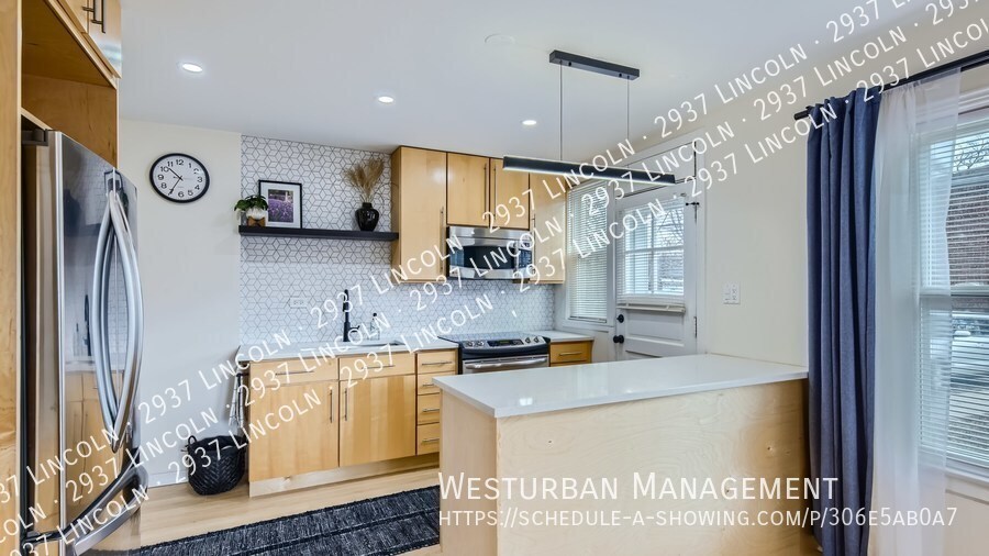 Primary Photo - Completely Remodeled next door to Forest P...