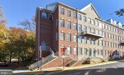Foto principal - 2663 Manhattan Pl