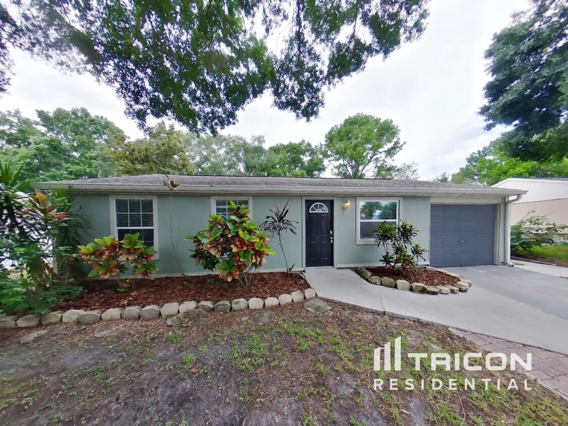 Primary Photo - 626 Timber Bay Cir W