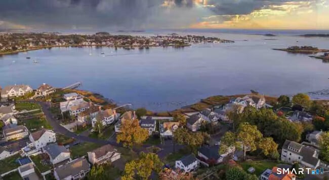 Foto del edificio - 27 Quintard Ave