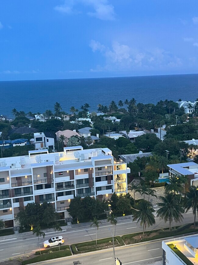 Foto del edificio - 3031 N Ocean Blvd