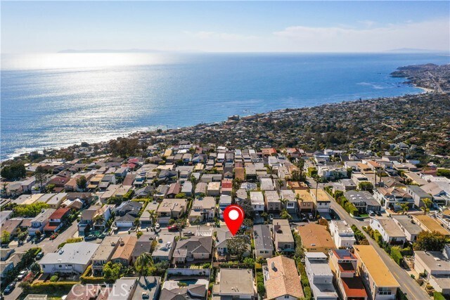 Building Photo - 1064 Miramar St