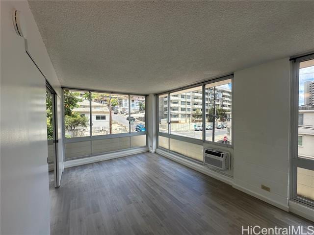 Foto del edificio - 1528 Emerson St