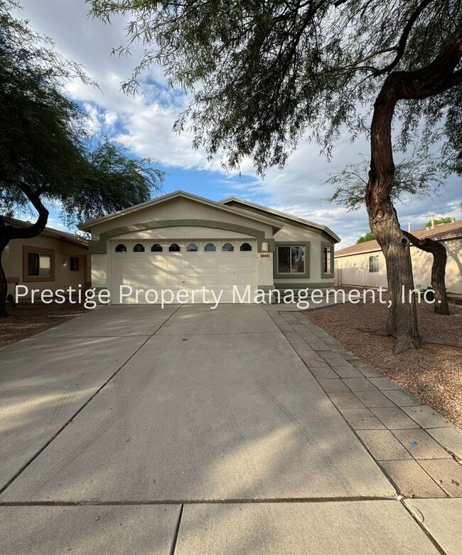 Building Photo - 8684 S Desert Dove Dr