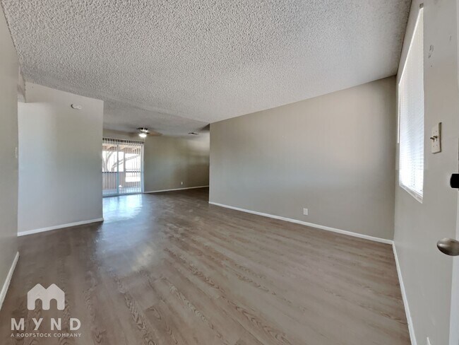 Building Photo - 7817 E Diamond St