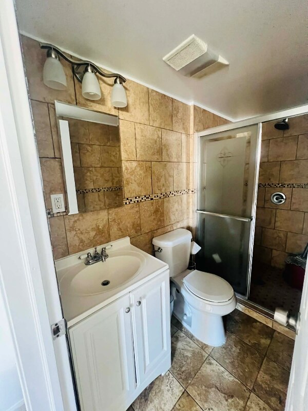 Building Photo - 6600 Hegerman St