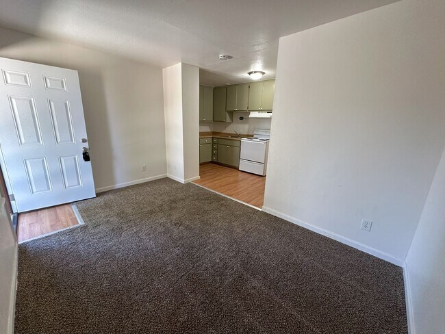 Foto del edificio - 304 Birch St