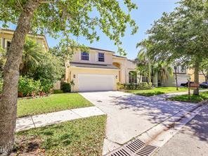 Building Photo - 323 Lake Crest Court, Weston, FL 33326 - 3...