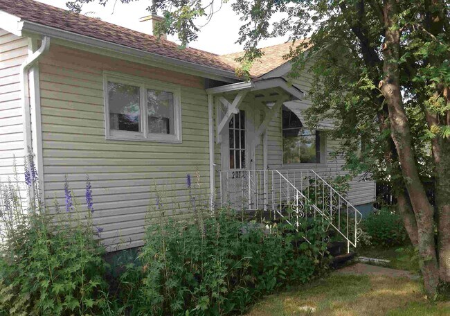 Photo du bâtiment - 2 Bed 1 Bath Unit in Bowden, AB