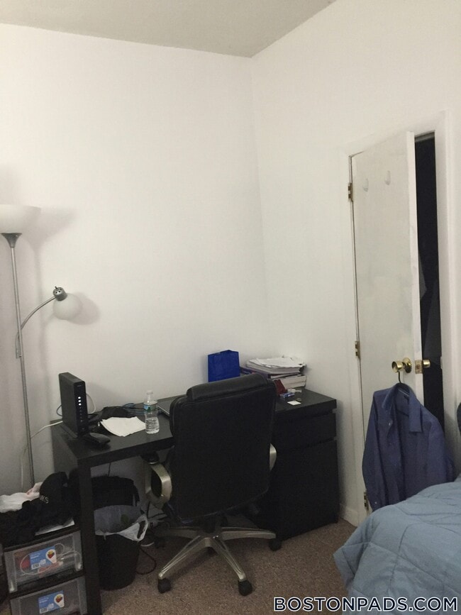 Building Photo - 28 S Huntington Ave