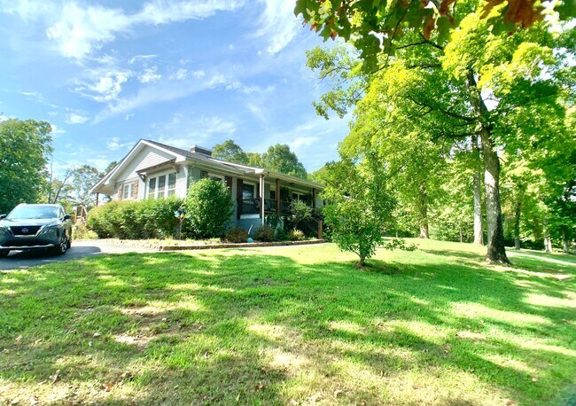 Building Photo - 2531 Antioch Church Rd