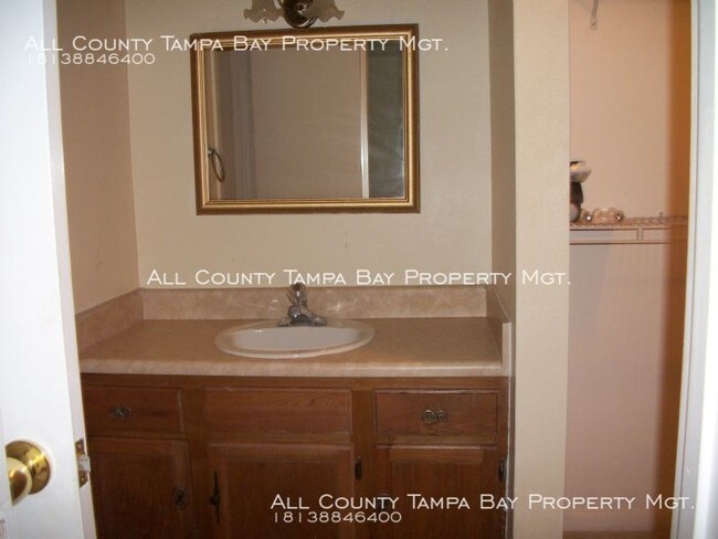 Building Photo - 3401 Sunrise Villas Ct N