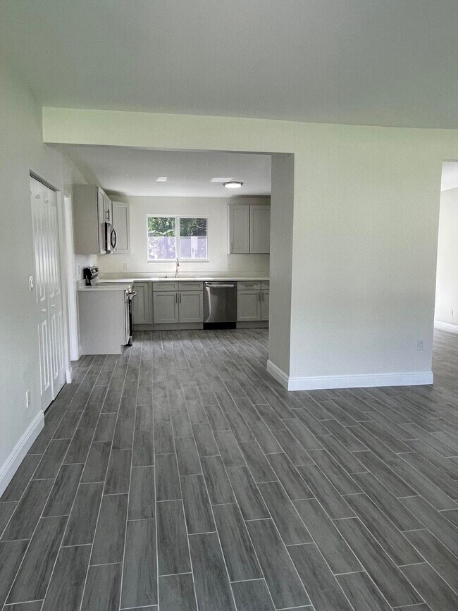 Foto del edificio - 12 SW 6th St