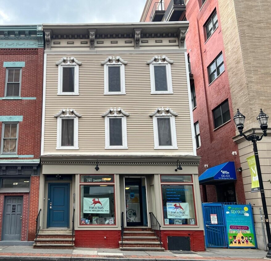 Primary Photo - 763 Montgomery St