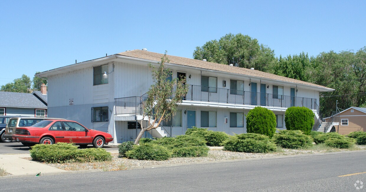 Primary Photo - 701 N 3rd St