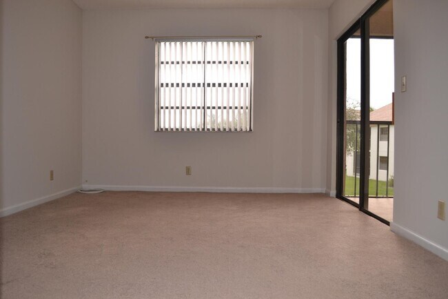 Building Photo - 3050 Norwood Terrace Apt #N209, Boca Raton...