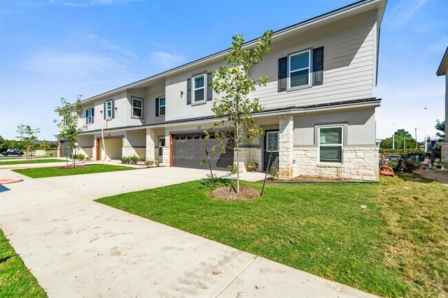 Foto del edificio - 2105 Tiger Trail