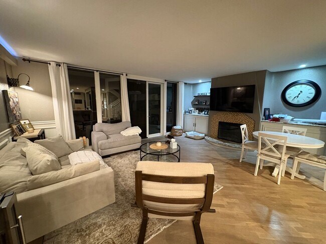 Foto del edificio - 16548 Harbour Ln