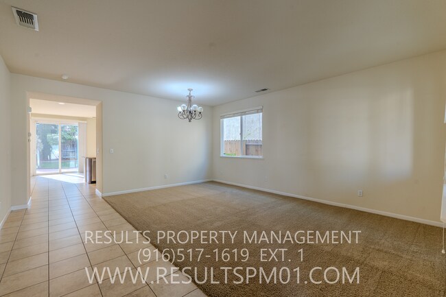 Foto del edificio - Lincoln Crossing 4 Bedroom 2.5 Bath - With...