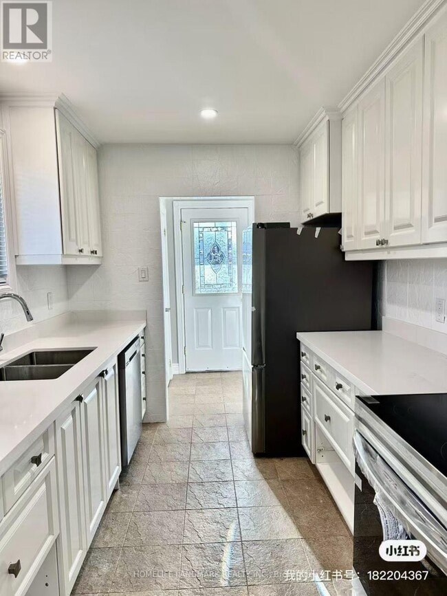 Building Photo - 2421 Speyside Dr