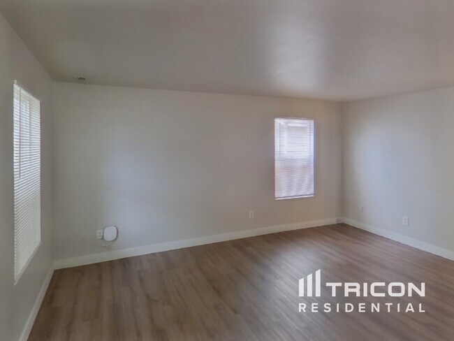 Foto del edificio - 13213 122nd Ave E