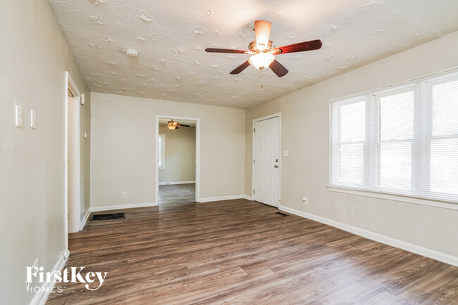 Building Photo - 1392 Lorenzo Dr SW