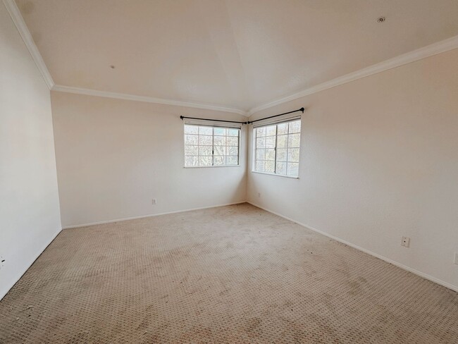 Building Photo - Beautiful 2 Story Single Family Home, Peac...