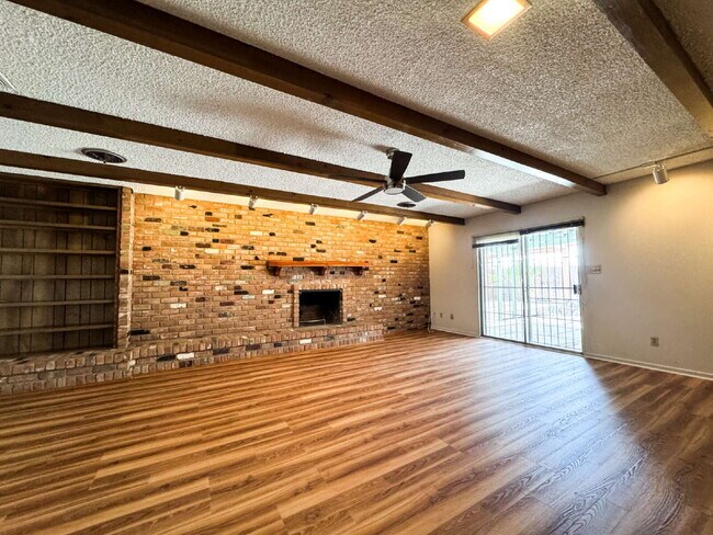 Foto del edificio - 3-bedroom, 2-bathroom home in Whites Addition