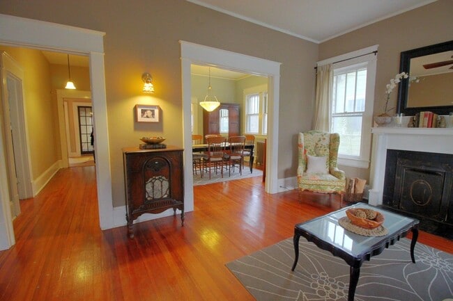 Building Photo - Lovely 3 bedroom home in Lakewood!