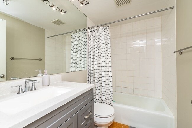 Building Photo - 30-34 E Concord St