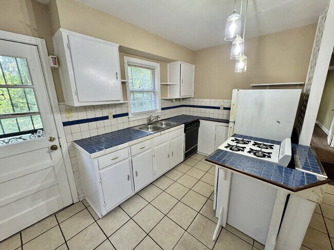 Building Photo - 3542 Millington Rd