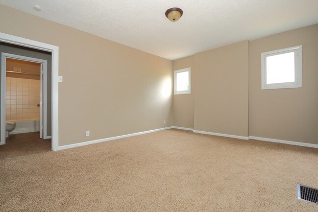 Building Photo - 2313 Elco