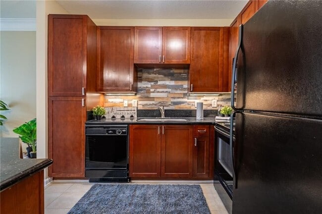 Building Photo - 400 17th St NW