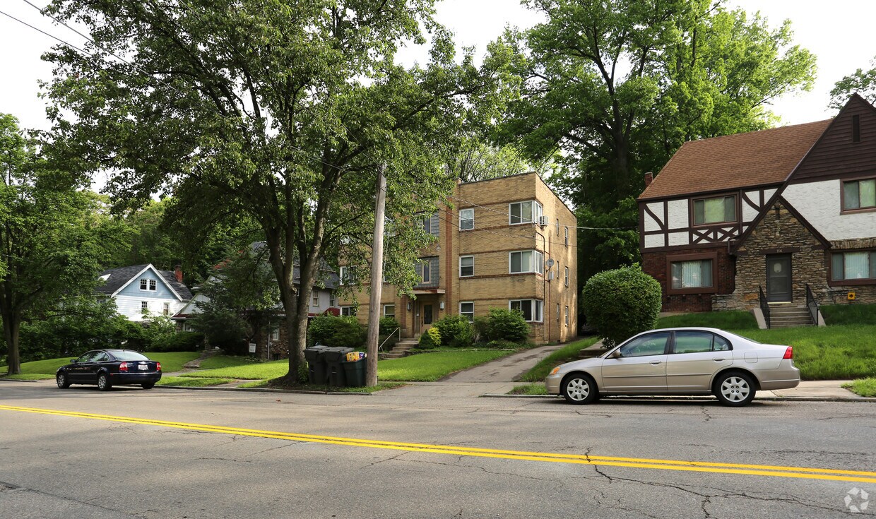 Foto del edificio - 750 E Mitchell Ave