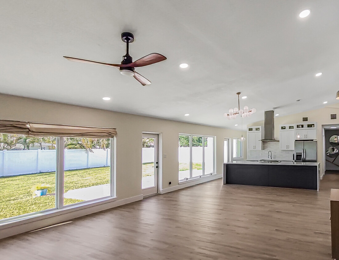 Photo - 2713 Renatta Dr (Belleair Bluffs, FL)