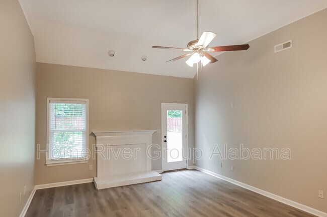 Building Photo - 317 Old Cahaba Trail