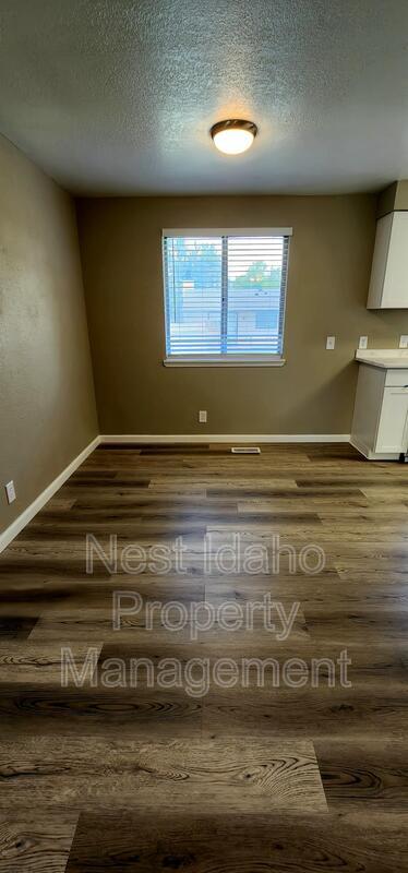 Building Photo - 10410 W Landmark Ct