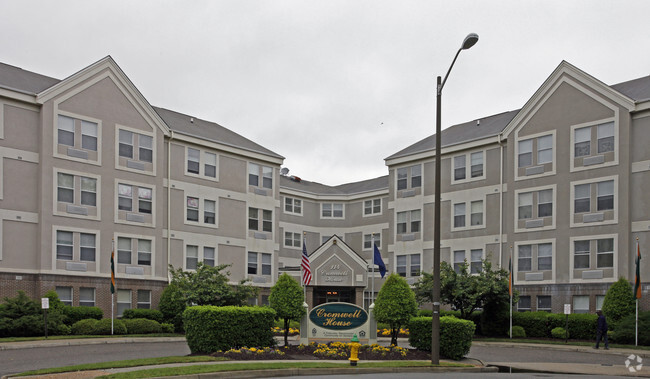 Building Photo - Cromwell House Senior Apartments - 55+