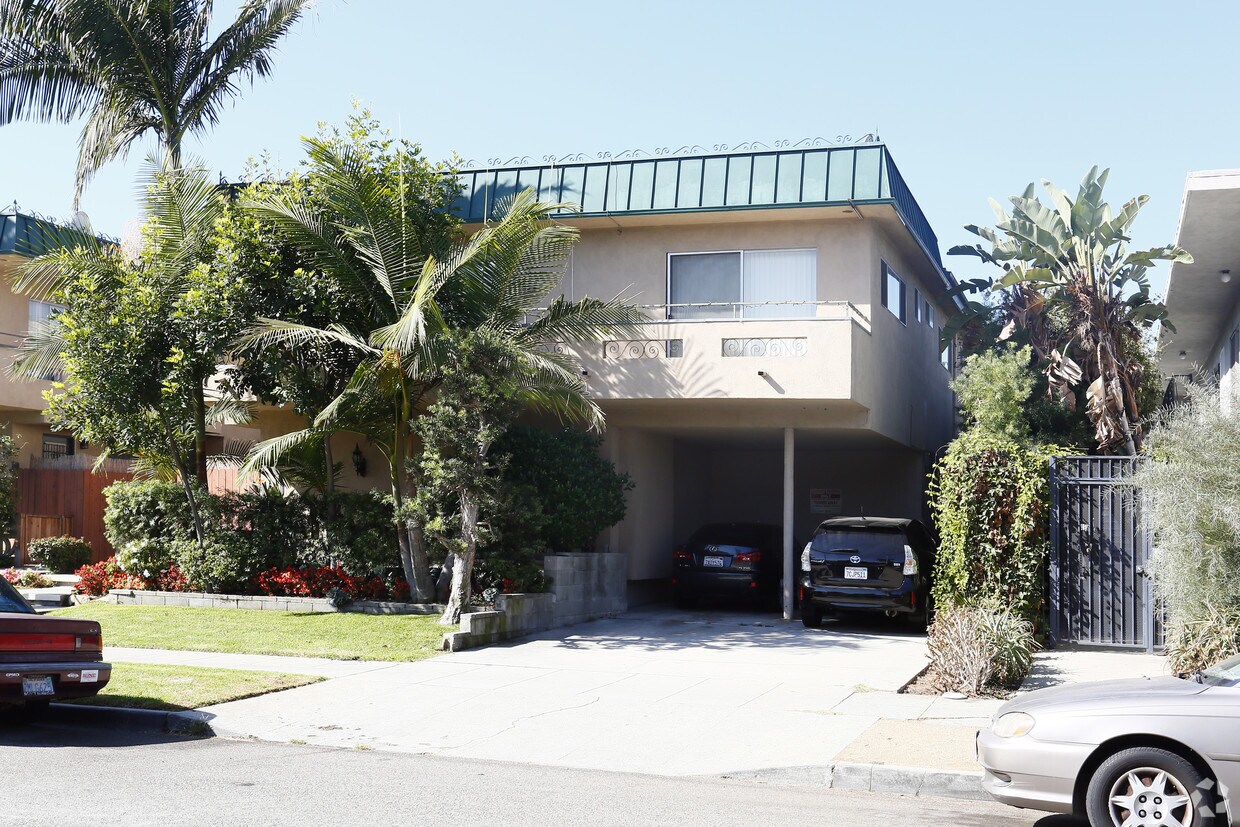 Building Photo - 3557-3563 Jasmine Ave