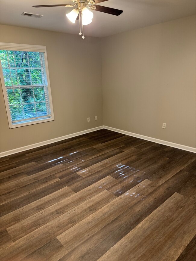 Photo - 7204 S Northshore Dr Apartment