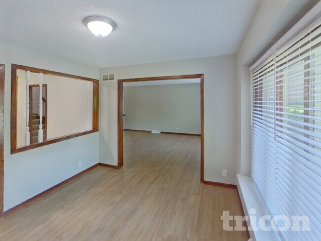 Foto del edificio - 1235 Wilderness Park Cir